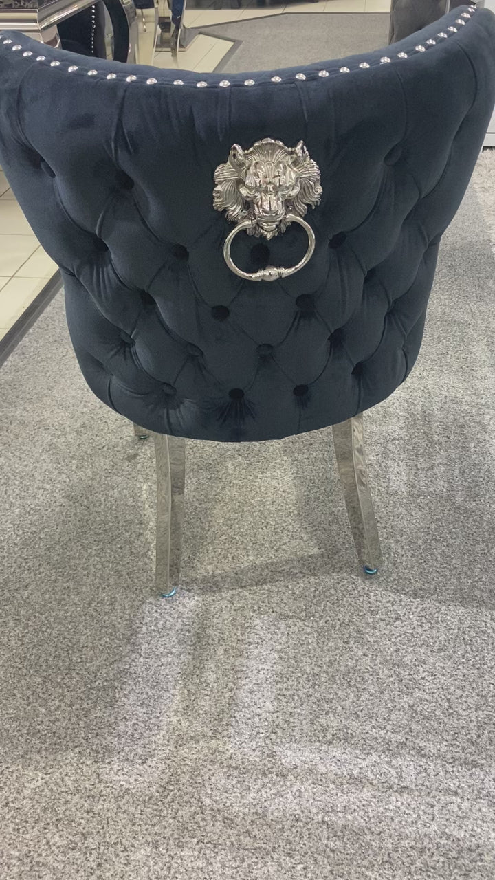 Arianna Marble Dining Table With Valentino Lion Knocker Chairs