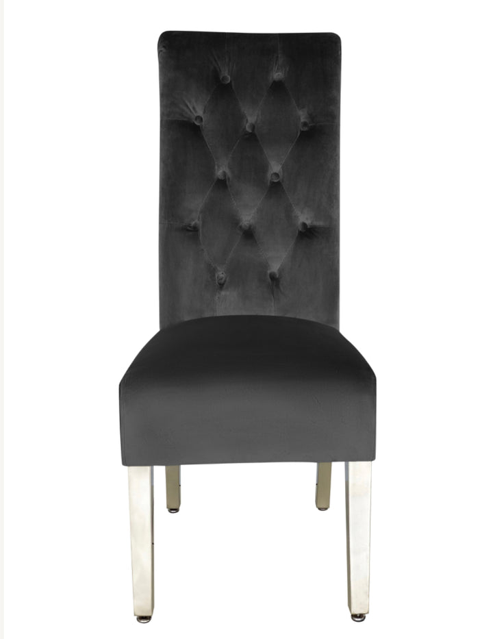 Louis 130x130cm Light Grey Table With Sofia Lion Knocker Chairs