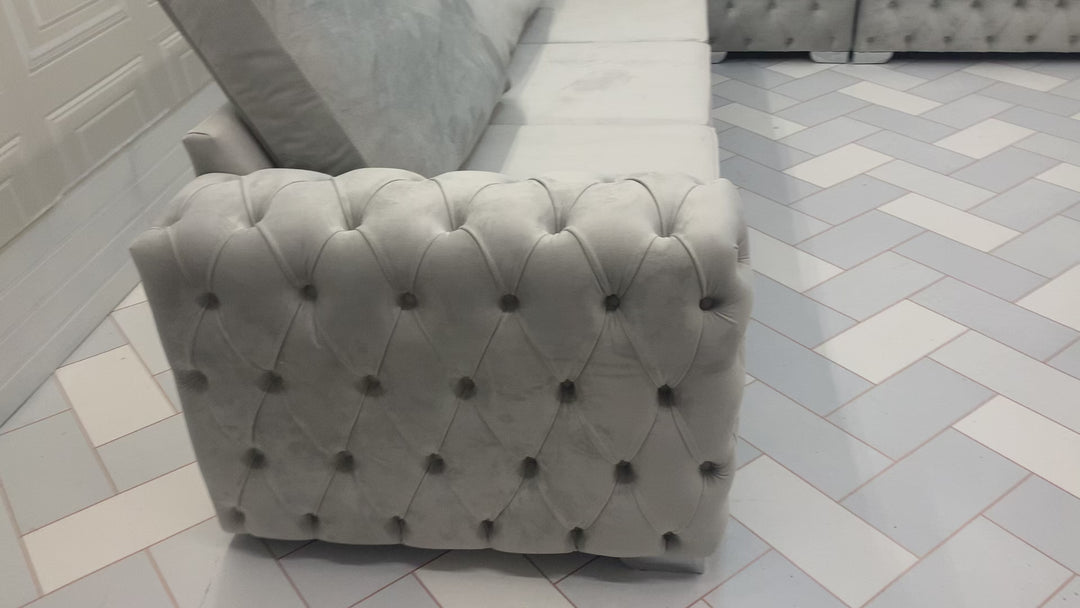 Ashton Corner sofa With Scatter Back